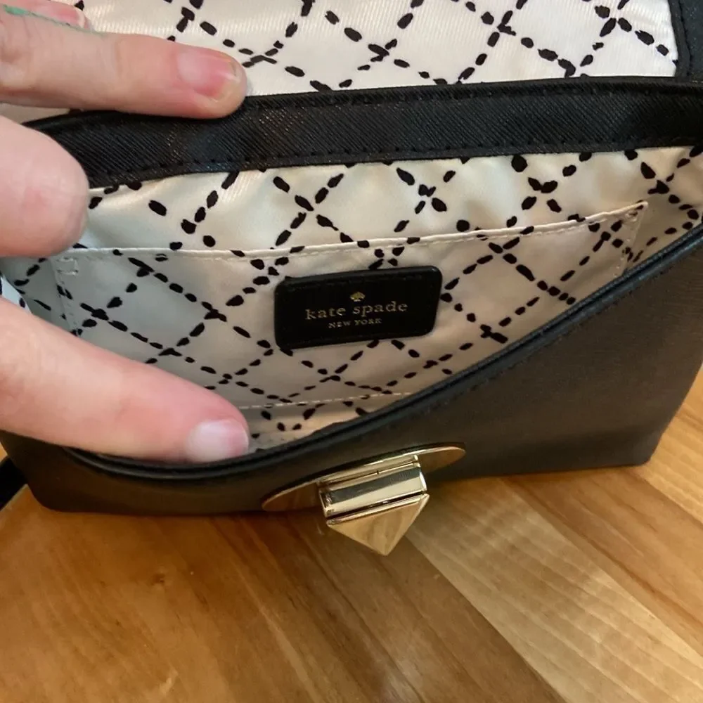 Kate Spade Black Classic Chic Newbury Lane Sally Crossbody Purse